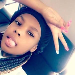 Meet your Posher, Kenyatta